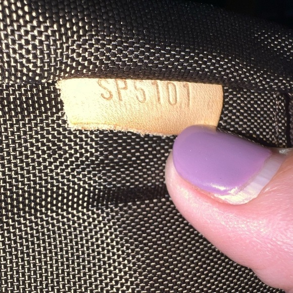 Louis Vuitton Monogram Travel Bag TRADE for backpack - Picture 12 of 13